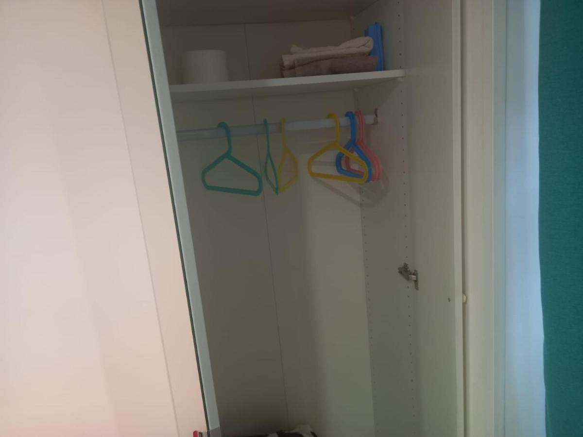 Room In Historical City Centre With Private Bathroom カターニア エクステリア 写真