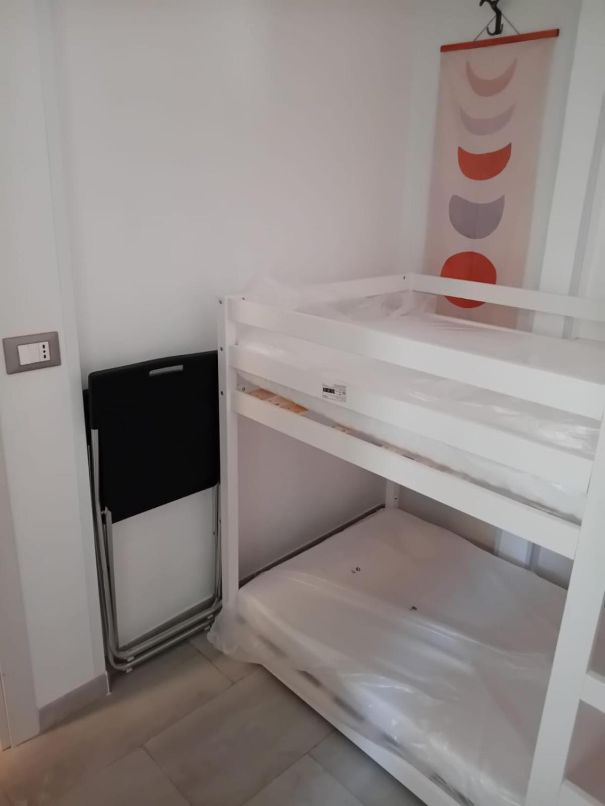 Room In Historical City Centre With Private Bathroom カターニア エクステリア 写真