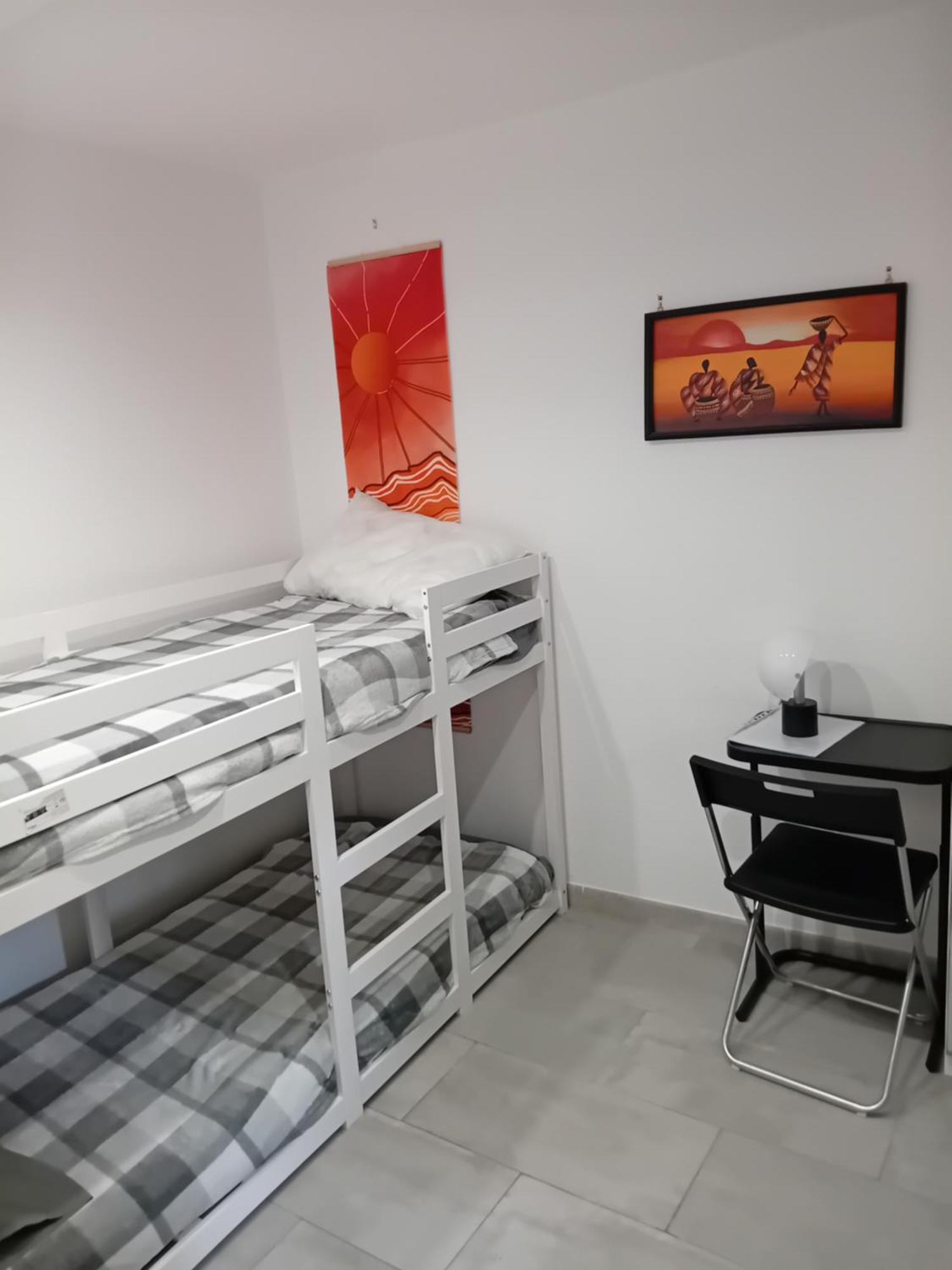 Room In Historical City Centre With Private Bathroom カターニア エクステリア 写真